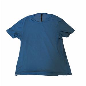 Lululemon T Shirt